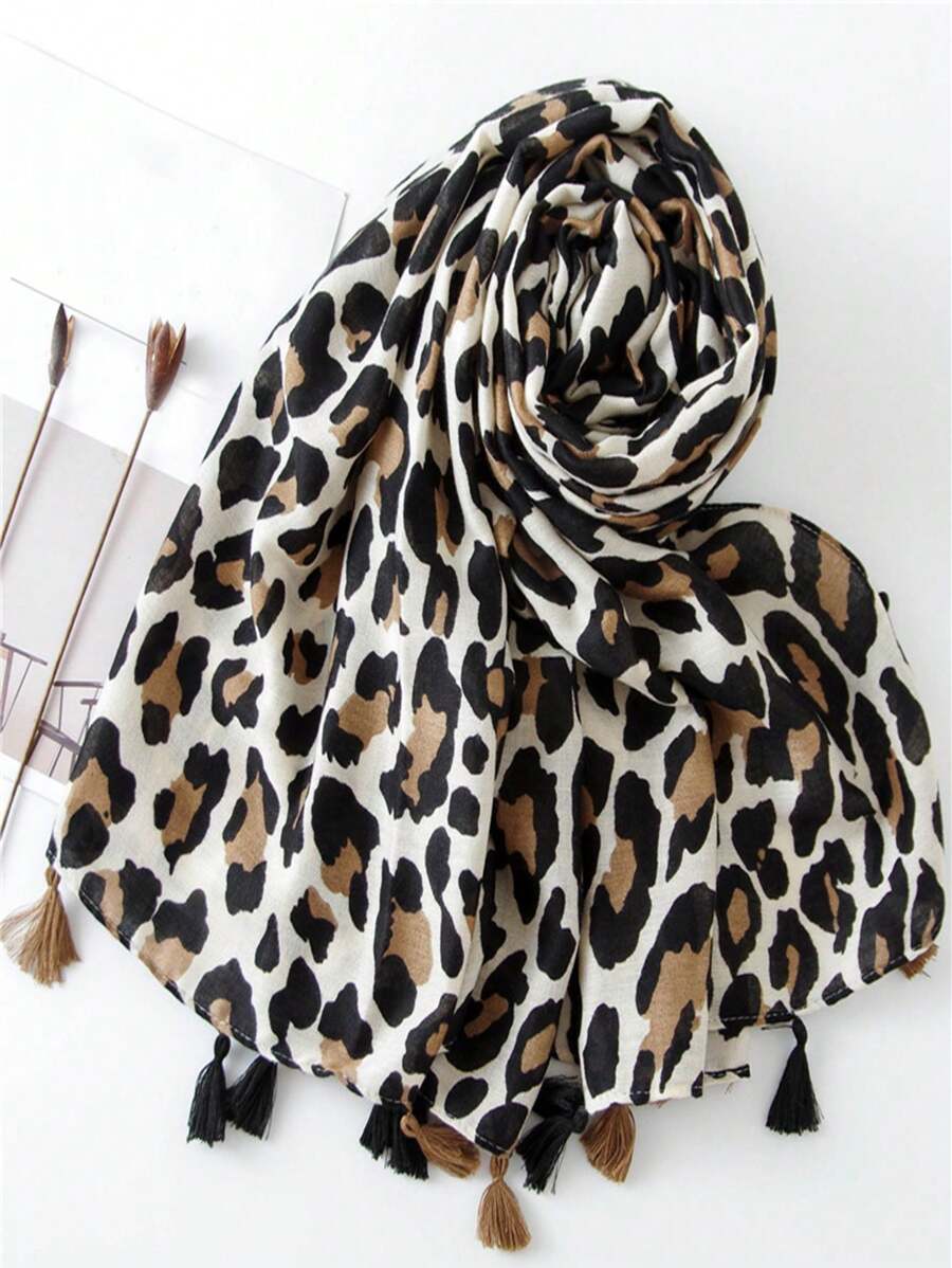 Simple Bohemian Leopard Pattern Sun Protection Scarf for Women One Piece Fashion Silk Scarf with Tassels Accessories for Women