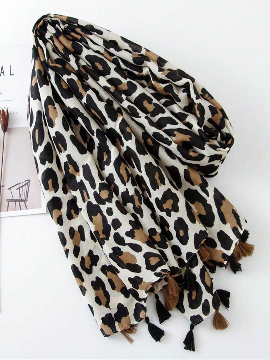 Simple Bohemian Leopard Pattern Sun Protection Scarf for Women One Piece Fashion Silk Scarf with Tassels Accessories for Women