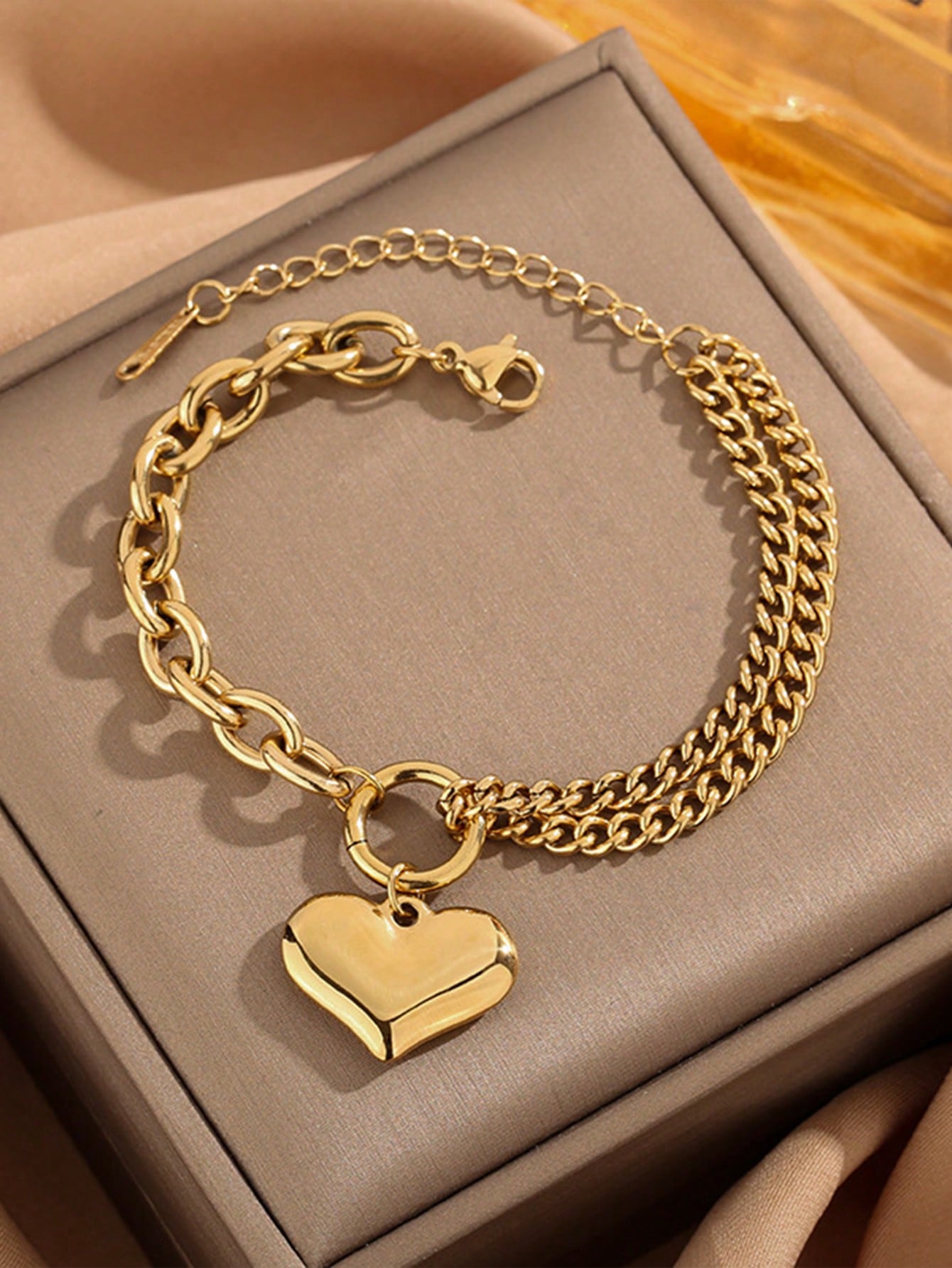 1pc European and American Style Stainless Steel Metal Heart Women's Bracelet Personalized Hip Hop Style Red Net Bracelet Suitable for Daily Use