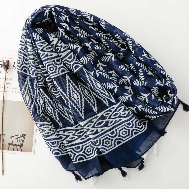 Women's scarf cross-border export silk scarf spring and summer ethnic style blue and white blue and white porcelain ripple geometric Bali yarn tassel shawl