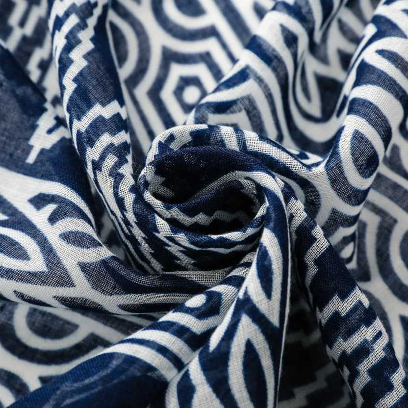 Women's scarf cross-border export silk scarf spring and summer ethnic style blue and white blue and white porcelain ripple geometric Bali yarn tassel shawl