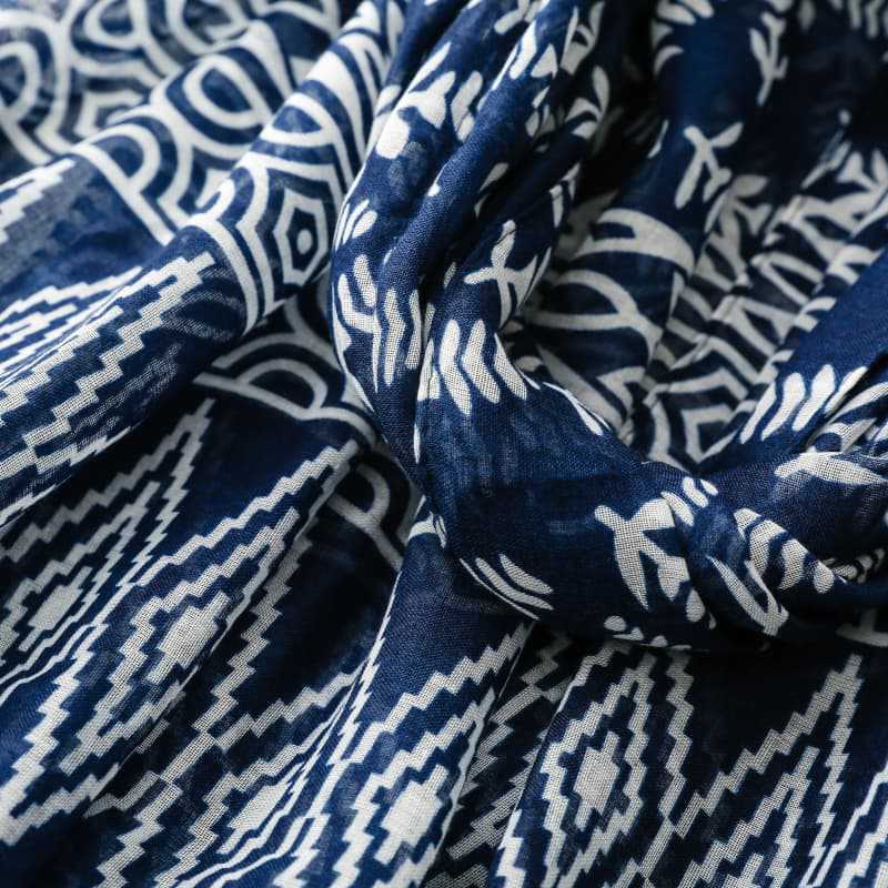Women's scarf cross-border export silk scarf spring and summer ethnic style blue and white blue and white porcelain ripple geometric Bali yarn tassel shawl
