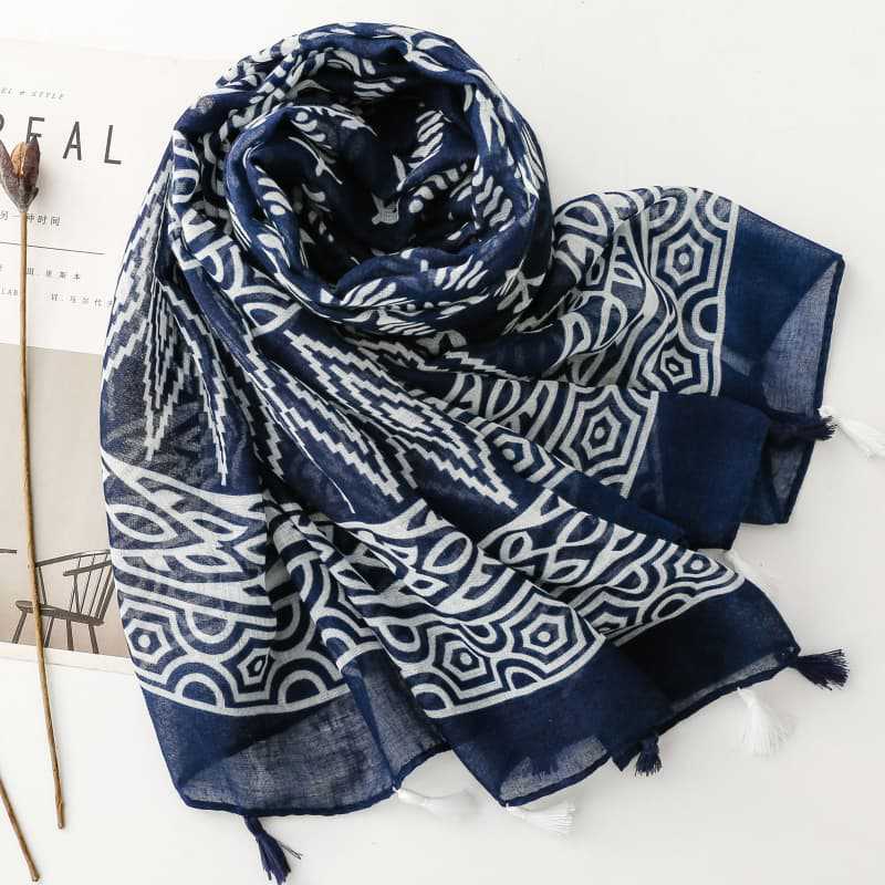 Women's scarf cross-border export silk scarf spring and summer ethnic style blue and white blue and white porcelain ripple geometric Bali yarn tassel shawl