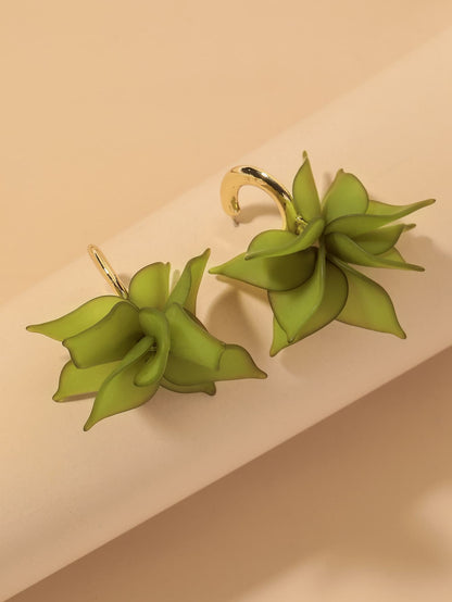 Flower drop earrings