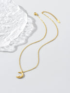 طقم سوار وقلادة تنس من الفولاذ المقاوم للصدأ مطلي بالذهب عيار 18 يتميز بديكور القمر، مناسب للاستخدام اليومي والأزياء المختلفة. رائعة كهدايا للأزواج أو كهدايا مهرجان