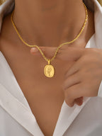 18K Gold Plated Stainless Steel Sunflower Necklace, Perfect for Daily Wear, Holiday Gifts, and Best Friend Gifts