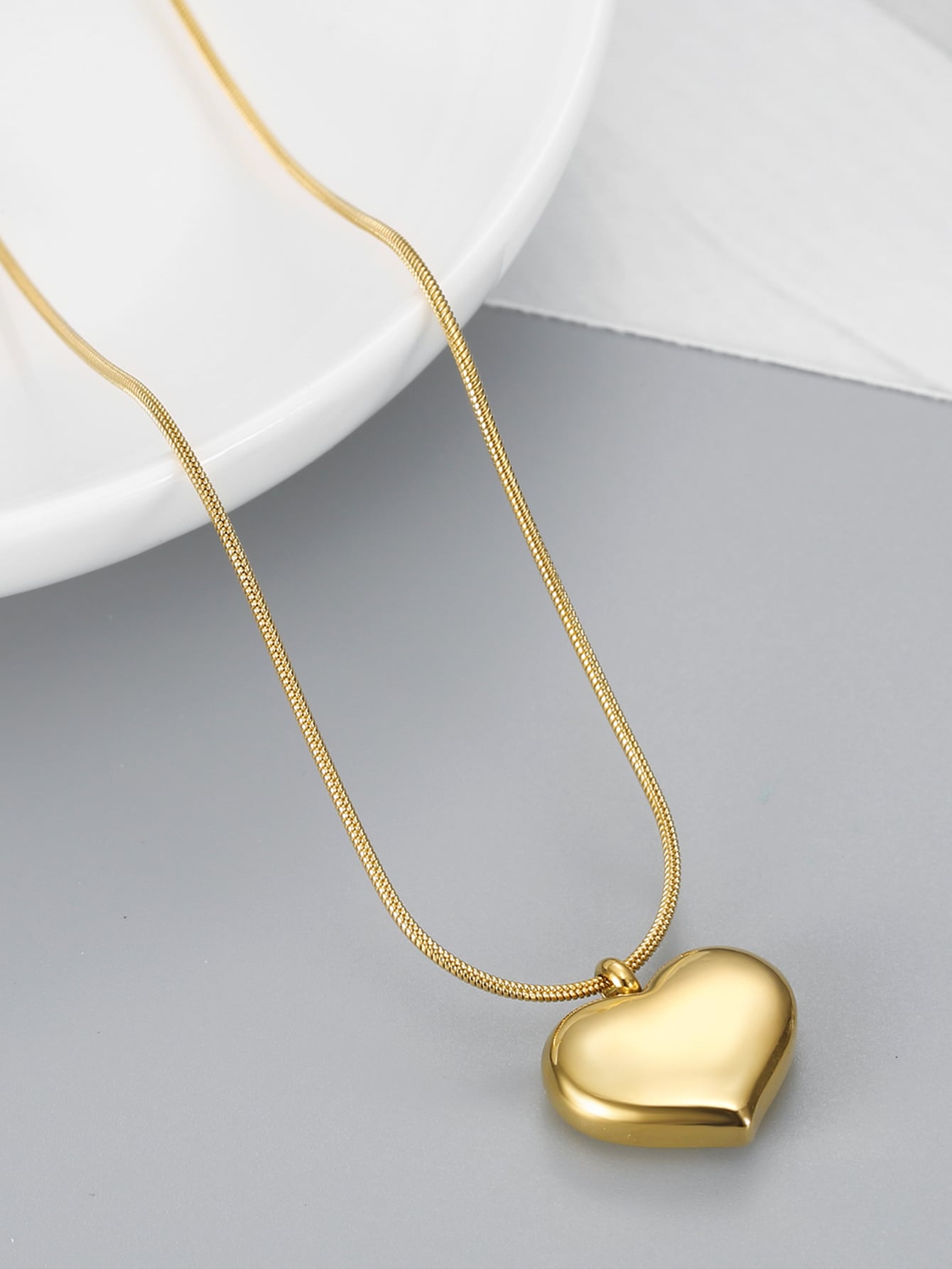 Gorgeous Women's 18K Gold Plated Stainless Steel Soft Peach Heart Pendant Necklace Best Friend Party Gifts