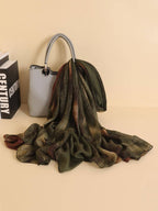 Luxury dark green women's scarf, vintage and elegant blend, handwoven from fine fibers, suitable for daily life. National Day