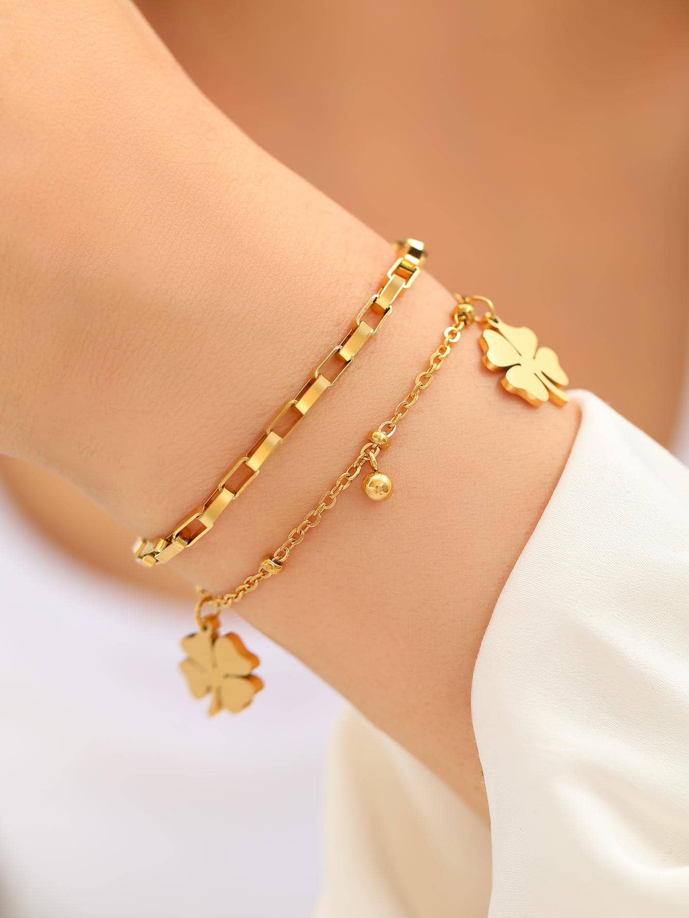 Fashion Stainless Steel Bracelets Fine Bell Clover Pendant Beads Layer Chain Bracelet Fashion Women Jewelry Festival Gifts