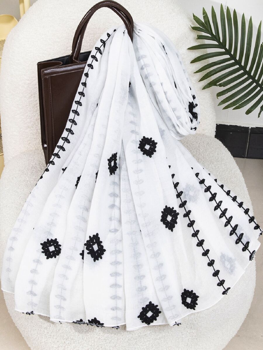 1 Piece Boho Beach Accessories Floral Embroidered Hijab Plain Sun Scarf Outdoor Windproof Sunscreen