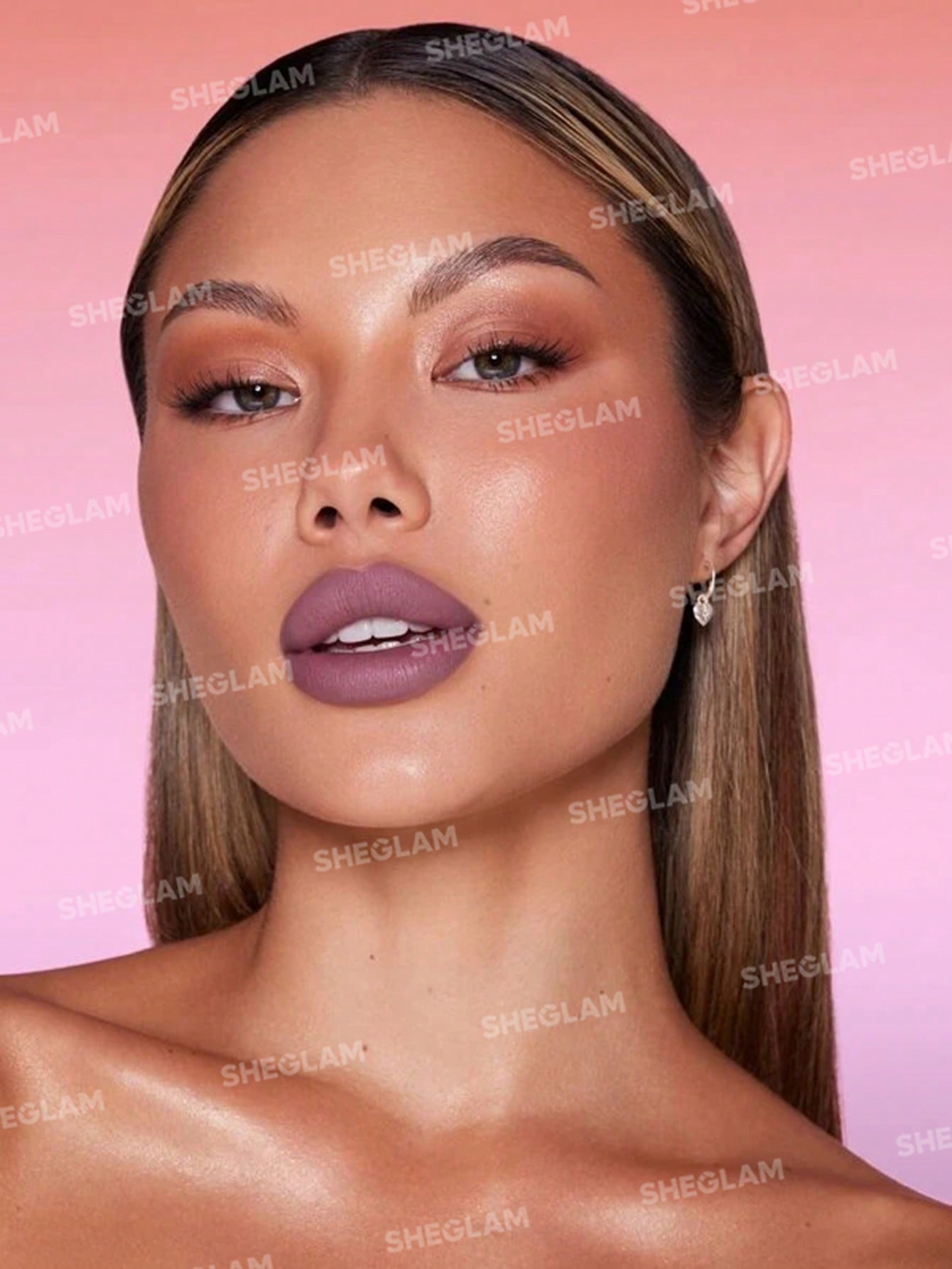 أحمر شفاه SHEGLAM Dynamatte Boom أحمر شفاه طويل الأمد مطفي لا تتردد