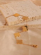 سوار ستانلس ستيل مصنوع من الجلد متألق بشكل مزخرف بالورود هيكل بسيط للنساء، مناسب للاستخدام اليومي