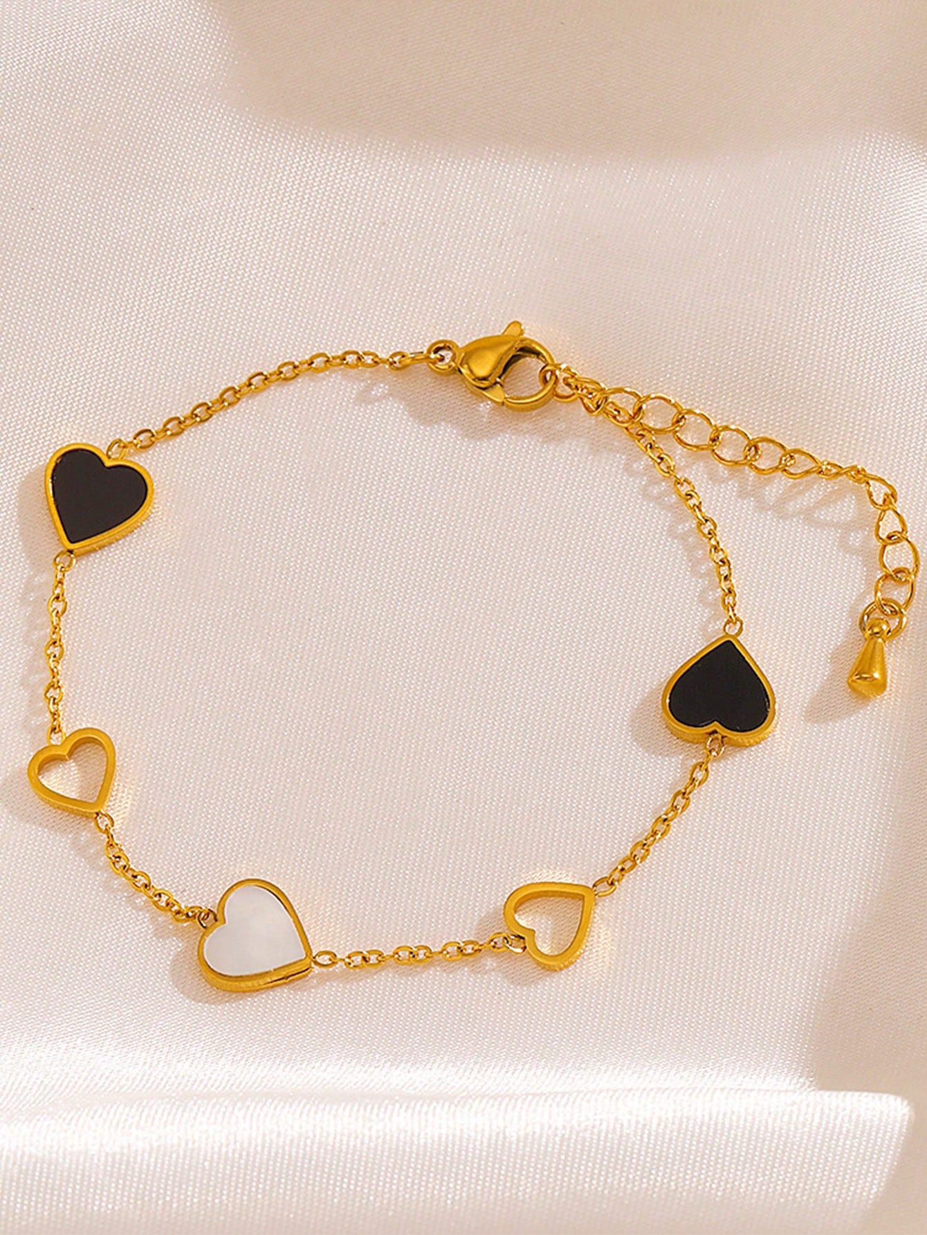 1pc Fashion Stainless Steel Black White Hollow Heart Design Bracelet for Women Minimalist Style, Suitable for Daily Wear