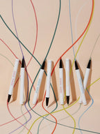 SHEGLAM قلم حواجب زيتي-أوتدورسي إيش 7 ألوان مقاوم للماء لطخات عالي التركيز ضد الماء للتعرق قابل للطي تدوم طويل / سهل الاستخدام، ومتانٍ