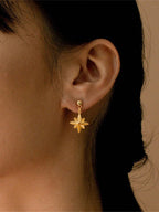 مجموعة أقراط وأقراط كاملة من الفولاذ المقاوم للصدأ مقاومة للماء وغير قابلة للتلاشي الذهبي، تناسب لارتداء النساء اليومي