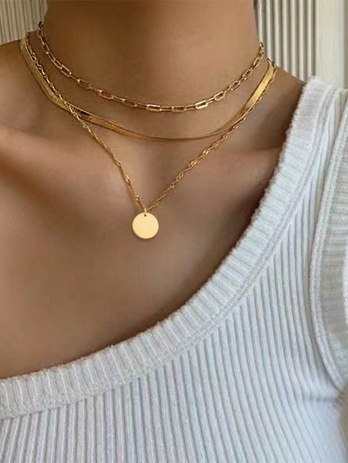 3 pieces of seamlessly designed stainless steel reinforced gold metal necklaces featuring flat and round decorative chains in shiny gold tone, with a gold square clasp, suitable for women to wear during holidays and parties