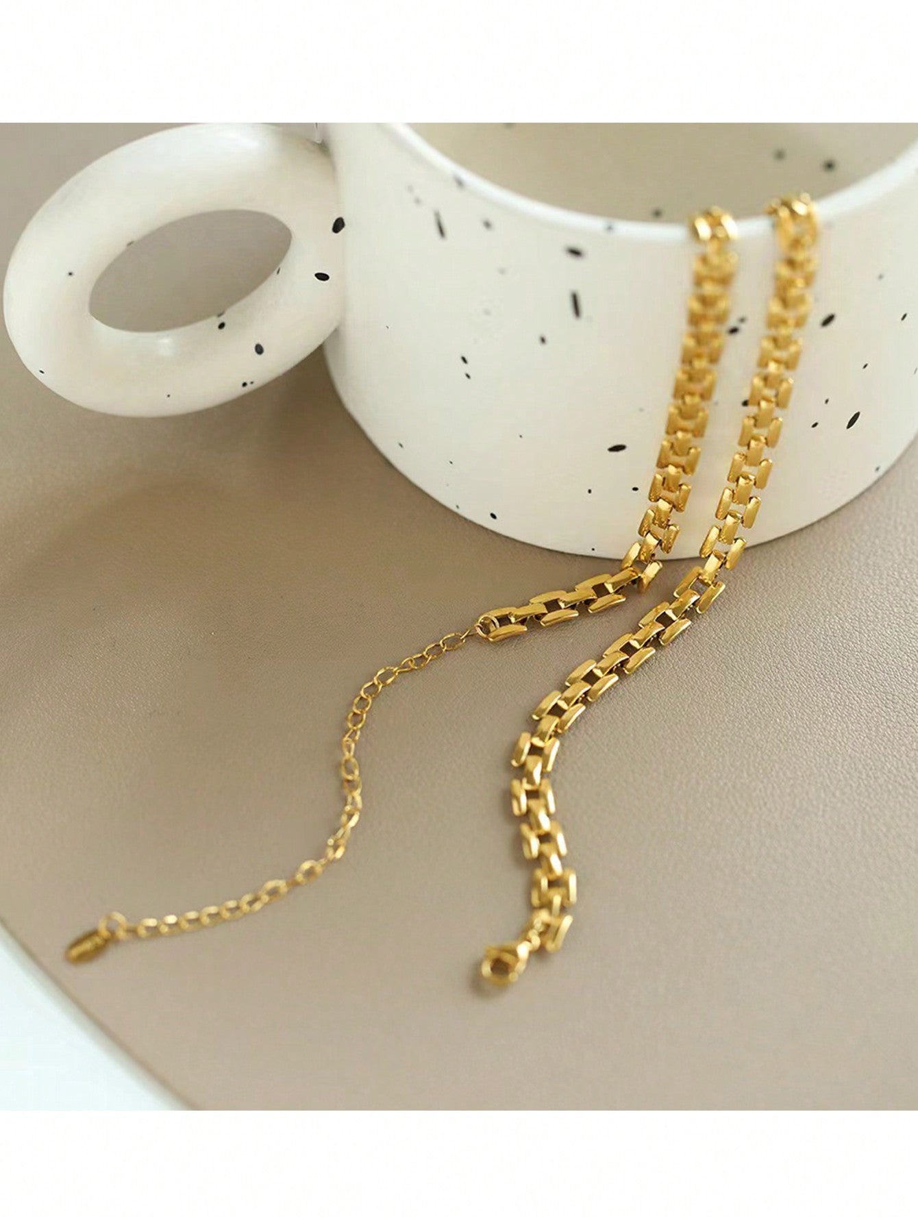 Luxury Metal Bracelet and Necklace Set Heavy Steel Gold Plated for Women, New and Popular in Europe and America