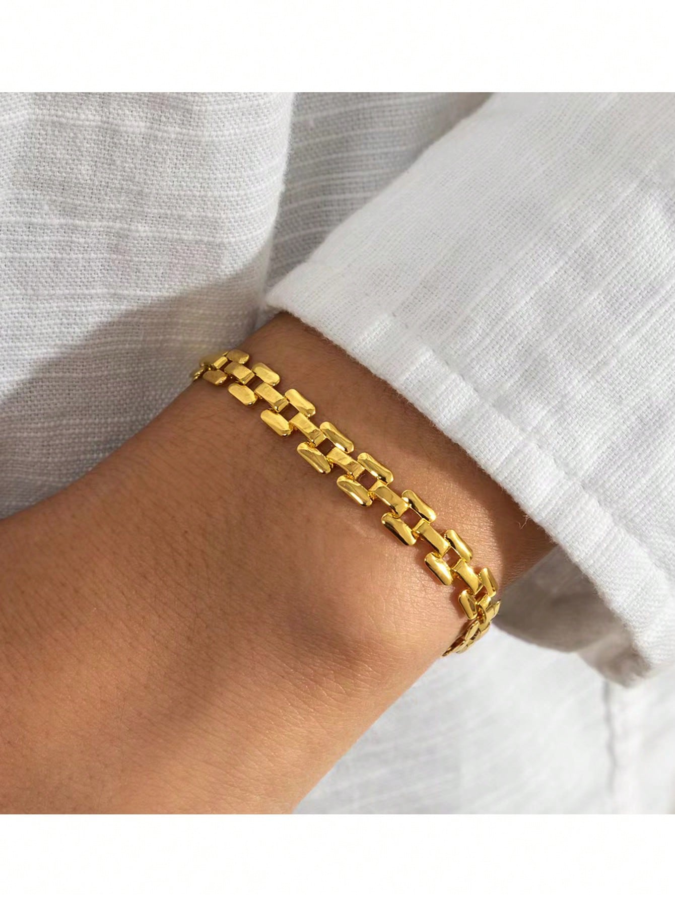 Luxury Metal Bracelet and Necklace Set Heavy Steel Gold Plated for Women, New and Popular in Europe and America