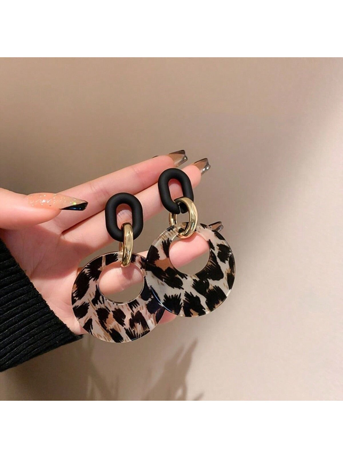 Leopard Pattern Chain Dangle Earrings