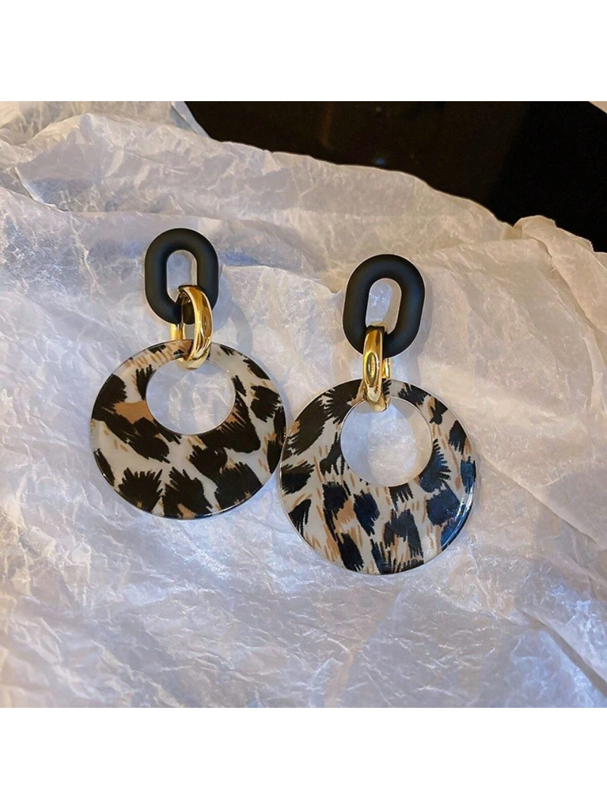 Leopard Pattern Chain Dangle Earrings
