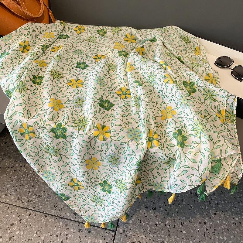 Manufacturer Europe New Spring Green Leaf Flower Pattern Shawls for Women Long Large Cat Animals Print Stylish Scarf With Tassel