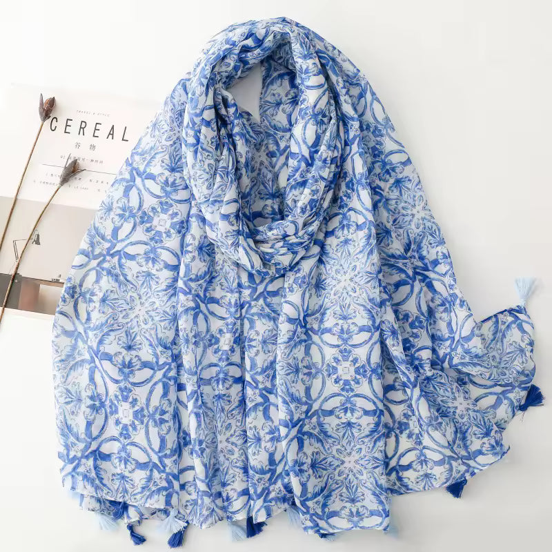 Manufacturer Latest Design Blue Floral Printed Cotton Feel Shawls Hijabs 180*85cm Viscose Scarves with Tassel for Muslim Ladies