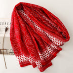 حجاب نسائي أنيق من القطن مطبوع عليه زهور سوداء مع هامش من الترتر، وشاح رأس قطني لامع من الترتر للنساء المسلمات