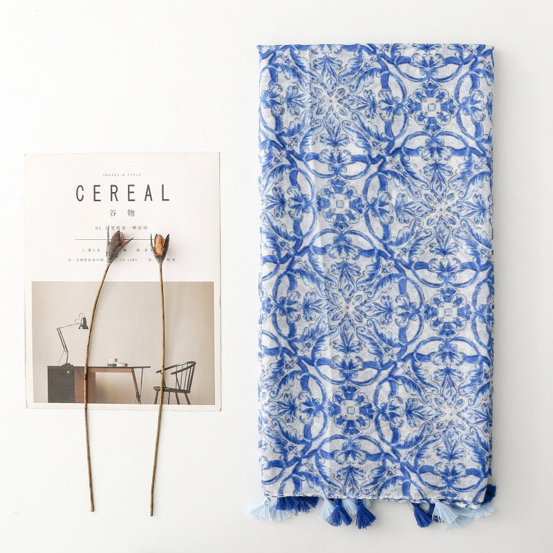 Manufacturer Latest Design Blue Floral Printed Cotton Feel Shawls Hijabs 180*85cm Viscose Scarves with Tassel for Muslim Ladies